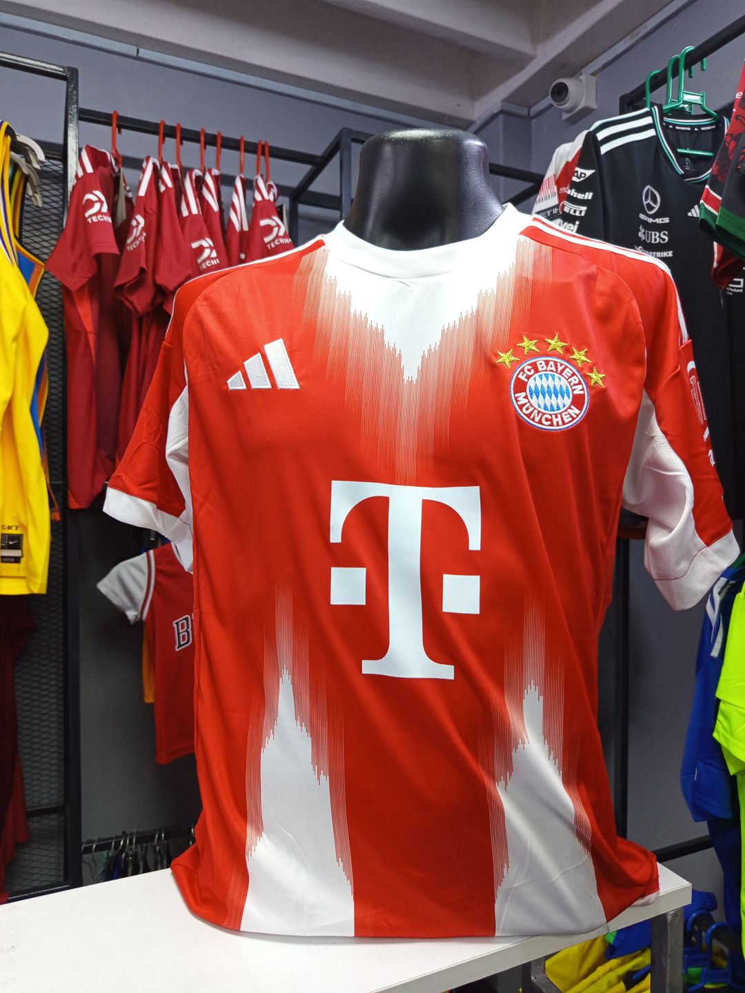 Bayern home Kit Fan Version